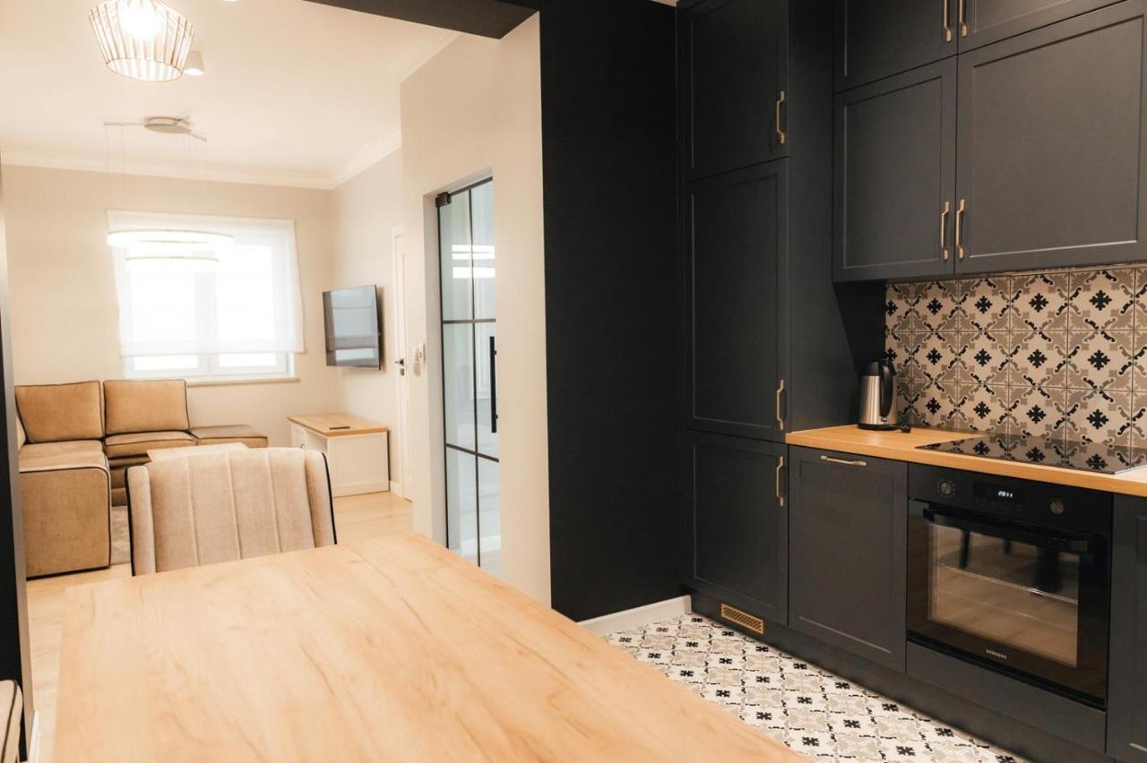 Apartamenty Szkolna Znin Bagian luar foto